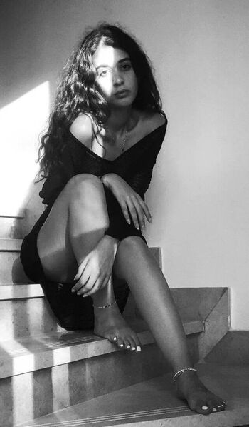 Full leaked Nourine abouseada page private onlyfans photo