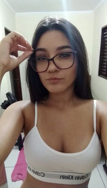 Full leaked Novinhas com peitos pequenos page private onlyfans photo