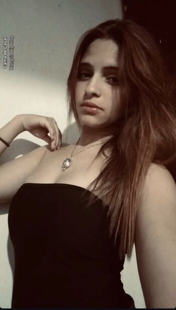 Full leaked Novinhas com peitos pequenos page private onlyfans photo