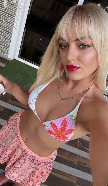 Full leaked Nuki van lent page private onlyfans photo