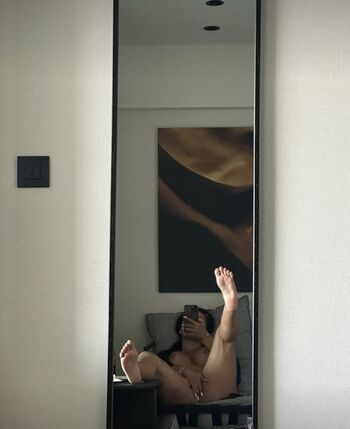 Full leaked Uwuhours/ private onlyfans photo