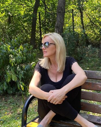 Oana Andoni