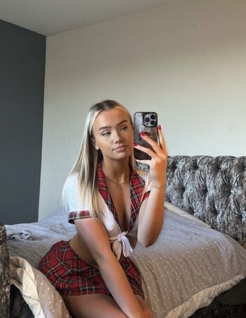 Full leaked Of laceylee private onlyfans photo