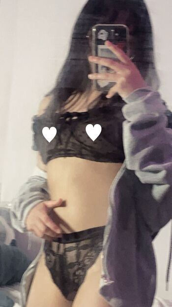 Full leaked Offbrandtea private onlyfans photo