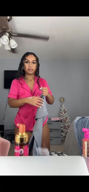 Full leaked Official sianna page private onlyfans photo