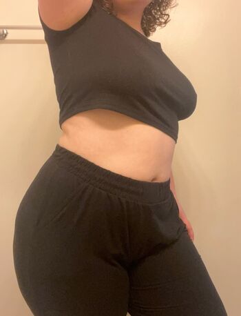 Full leaked Oli private onlyfans photo