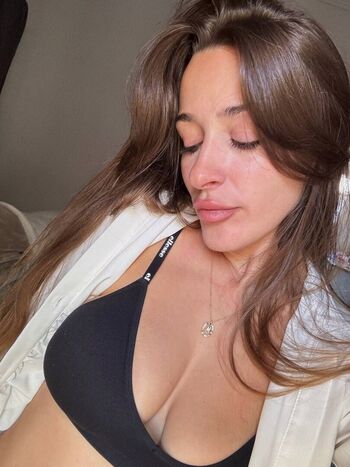 Olivia_shine