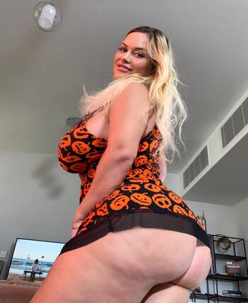 Full leaked Olyria roy  page private onlyfans photo