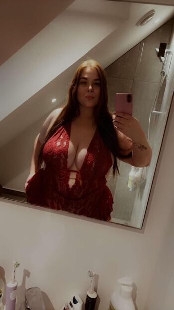 Only_curvycutie
