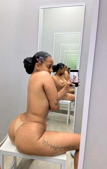 Full leaked Onlyliyah page private onlyfans photo