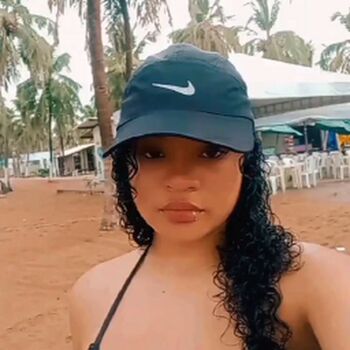 Full leaked Peitudas private onlyfans photo