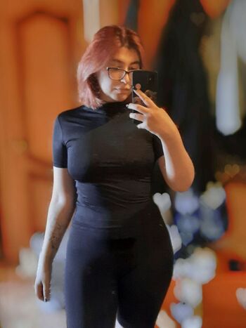 Full leaked Pelmeshek syma page private onlyfans photo