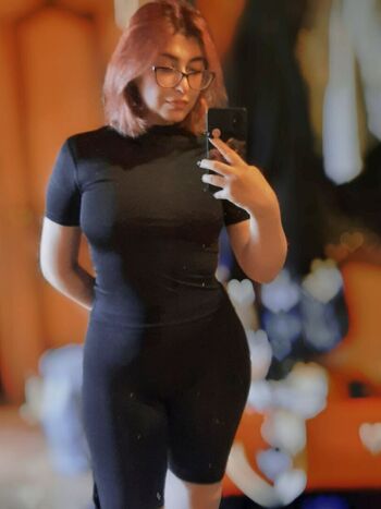 Full leaked Pelmeshek syma page private onlyfans photo