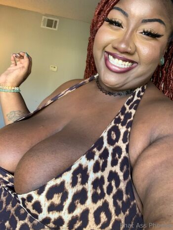 PhatAssPhoebe