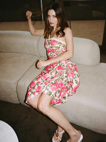 Phoebe Tonkin
