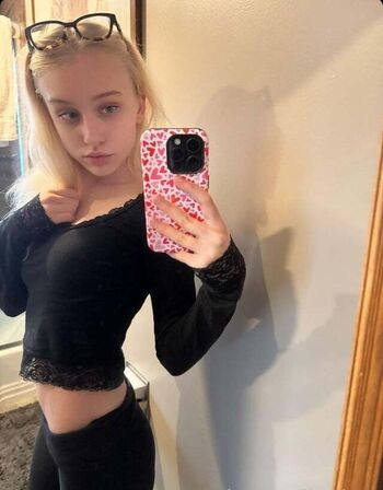 Phoenix Tate