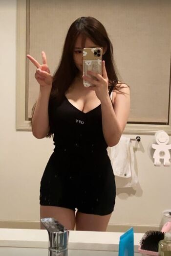 Full leaked Diana avsaragova/ private onlyfans photo