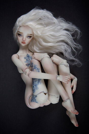 porcelaindoll