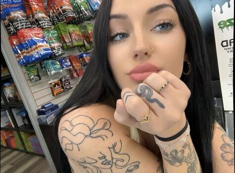 Prettyliess