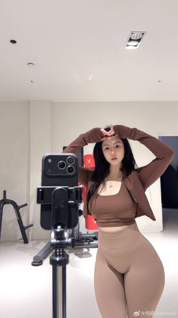 Full leaked Qiaoniutt  page private onlyfans photo