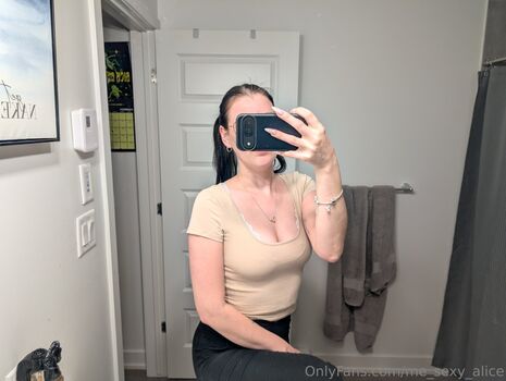 Full leaked Quebecoises private onlyfans photo