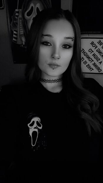 Full leaked Queenofsouls private onlyfans photo