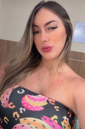 &Quot;Quem É Essa&Quot; Pesquise Nomes Aqui.