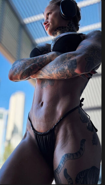Full leaked R private onlyfans photo