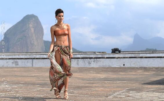 Raica Oliveira