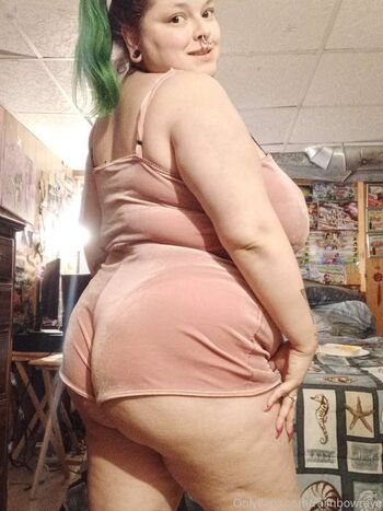 Full leaked Raiinbow rave private onlyfans photo