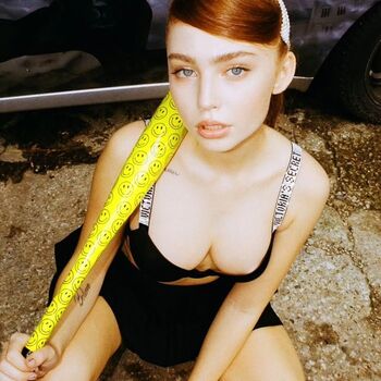 Renata Ri