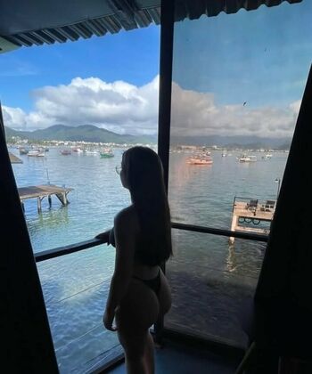 Full leaked Riibeiro vitoriariibeiro private onlyfans photo