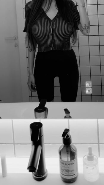 Rita Flores