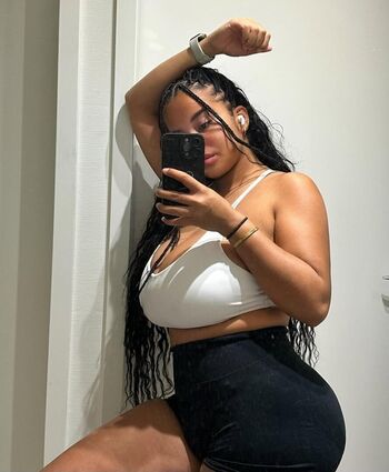 Romyisabellaa