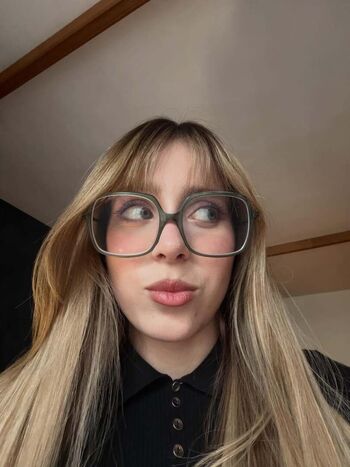 Full leaked Roro private onlyfans photo