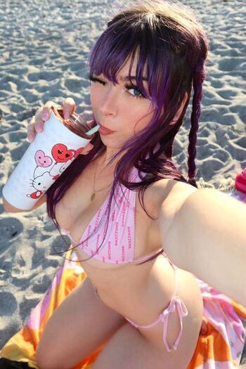 Full leaked Emymonts/ private onlyfans photo