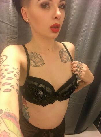 Roxi Reilly