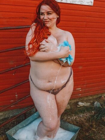 Ruby Roxx
