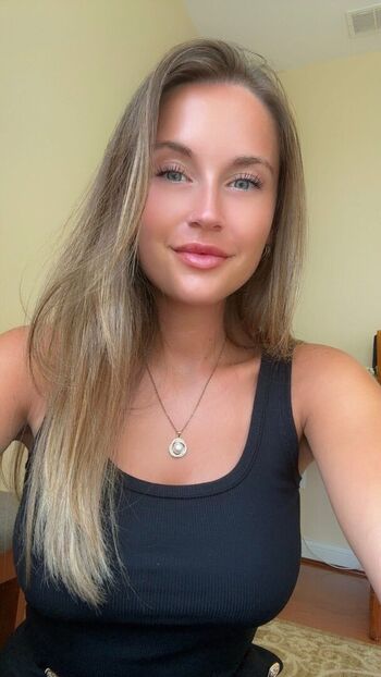 Full leaked S mami private onlyfans photo