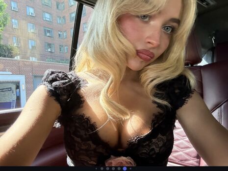 Sabrina Carpenter