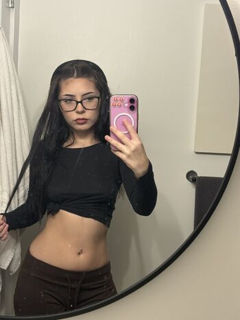 Sadgirlfetish