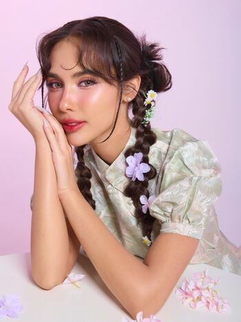 Saffron Maya Snook