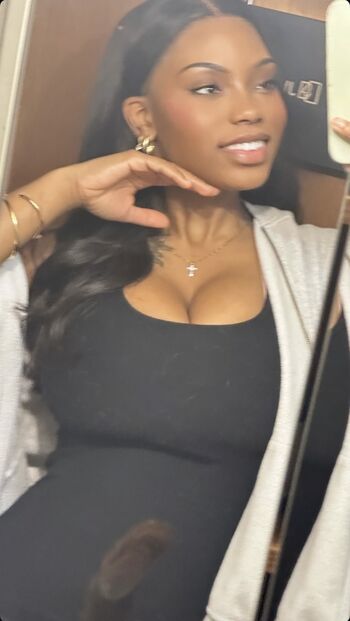 Samantha Marie