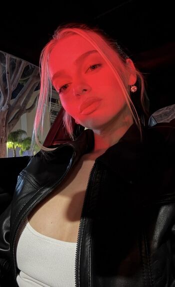 Samantha Riehl