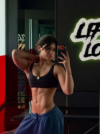 Full leaked Sara saffari page private onlyfans photo
