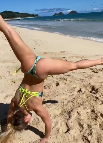 Full leaked Sarah dorough page private onlyfans photo