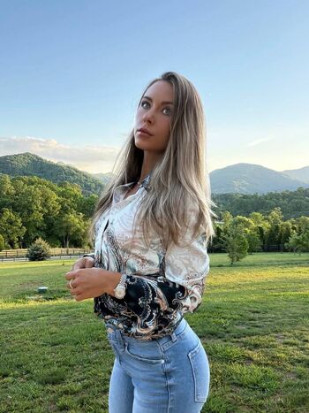 Sarah Houchens