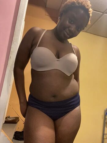 Full leaked Sareelle private onlyfans photo