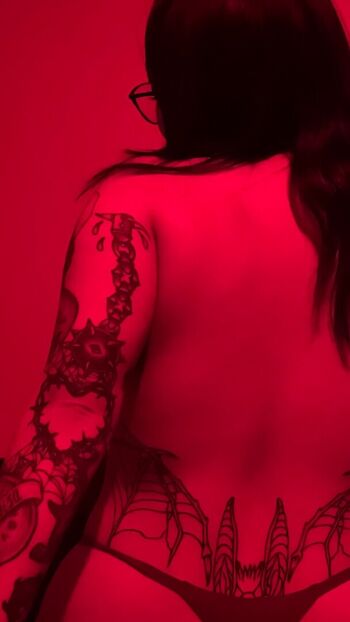 Full leaked Sarynthia private onlyfans photo