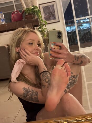 Full leaked Istripper / private onlyfans photo
